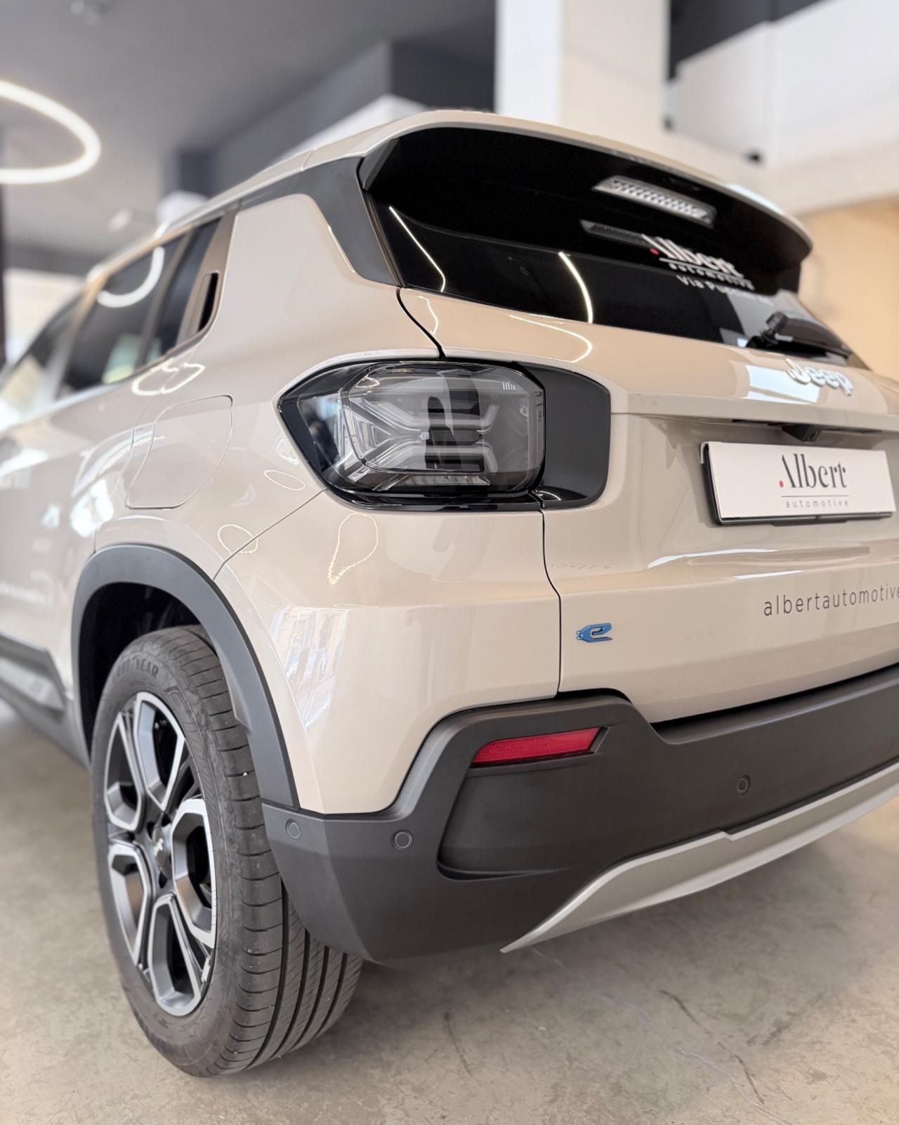 Jeep Avenger 1.2 Turbo 100 CV MHEV Summit