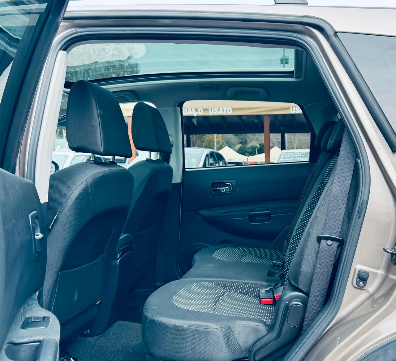 Nissan Qashqai Qashqai+2 2.0 dCi DPF Tekna