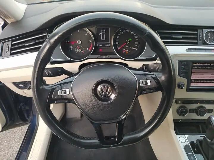 Volkswagen Passat Variant 1.6 TDI SCR DSG Business BMT
