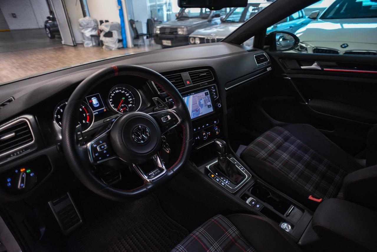 Volkswagen Golf GTI 2.0 TSI DSG 5p. BlueMotion Technology