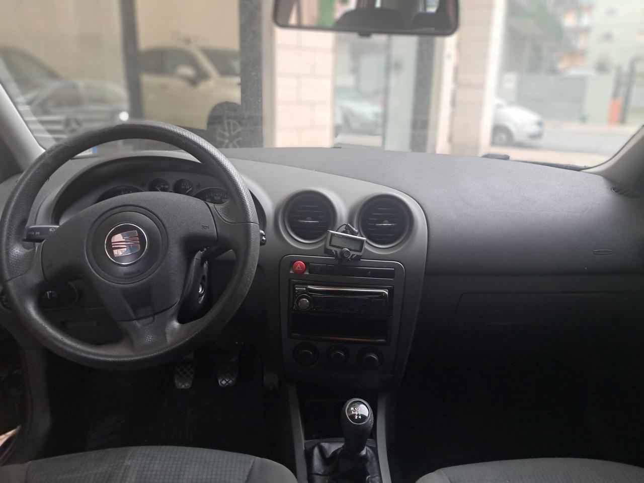 SEAT IBIZA 1.4 TDI 5 PORTE-NEOPATENTATI-Euro 2890-