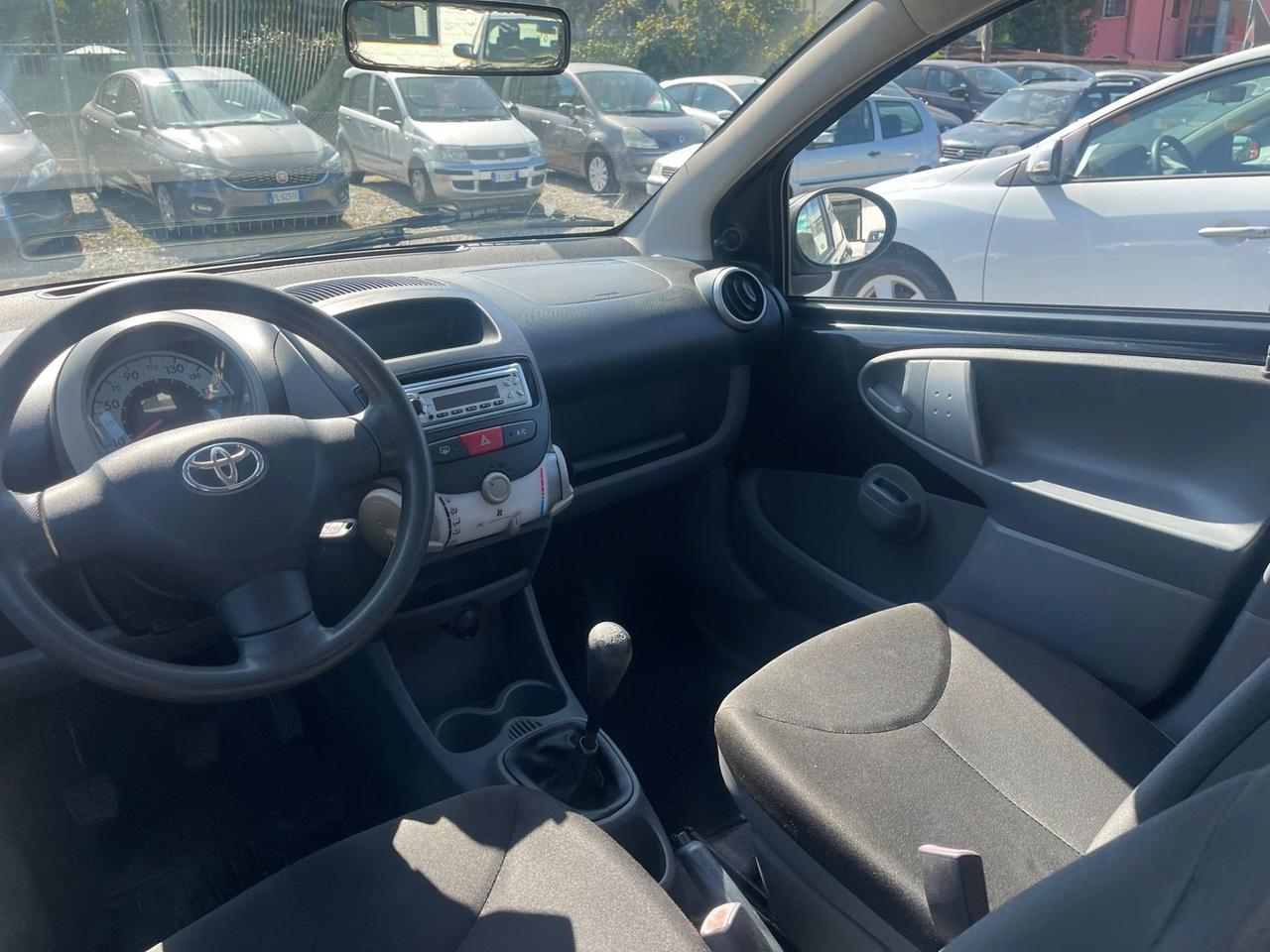 Toyota Aygo 1.0 12V VVT-i 5 porte Sol