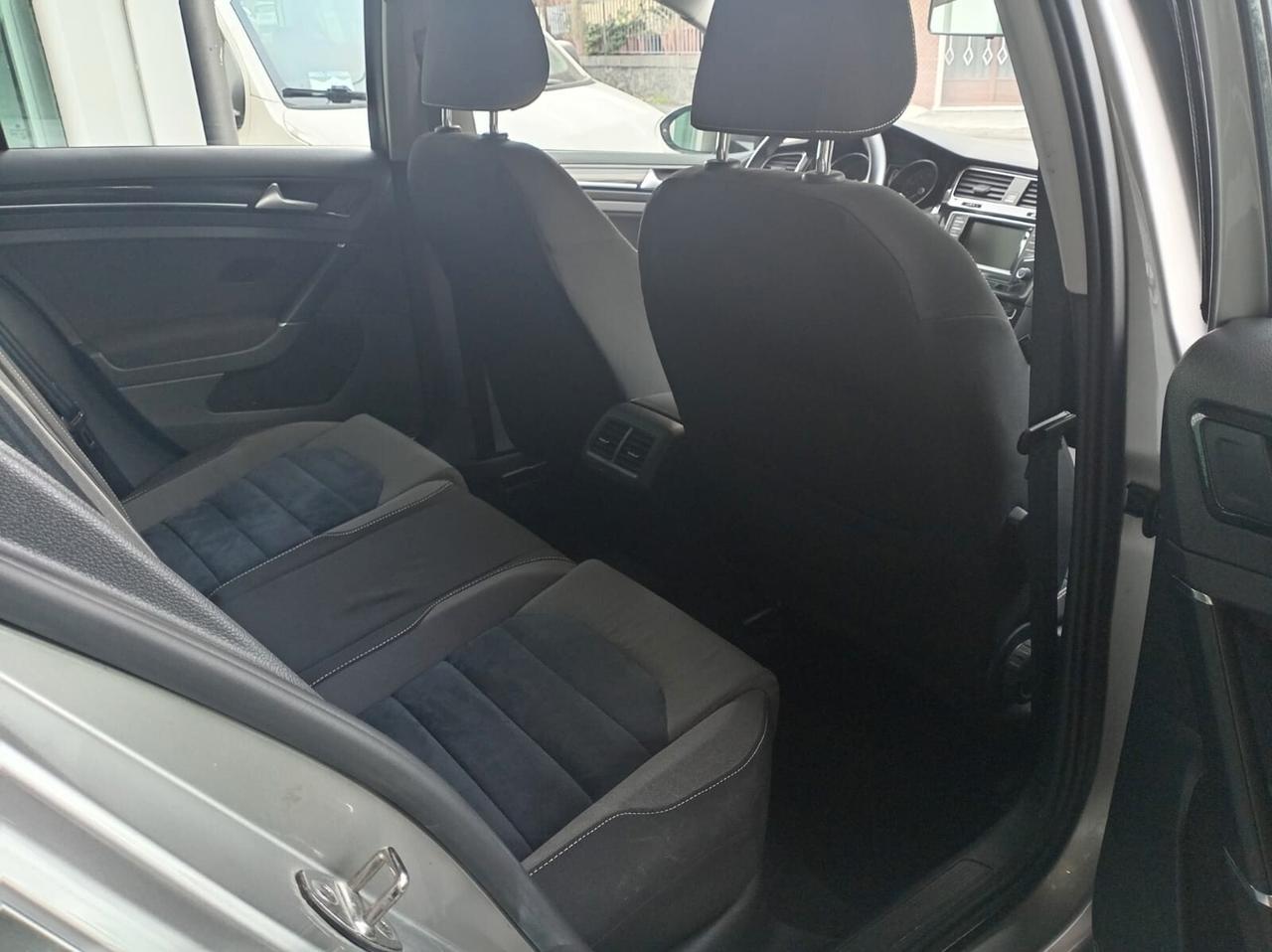 Volkswagen Golf 1.6 TDI 5p. Highline BlueMotion Technology