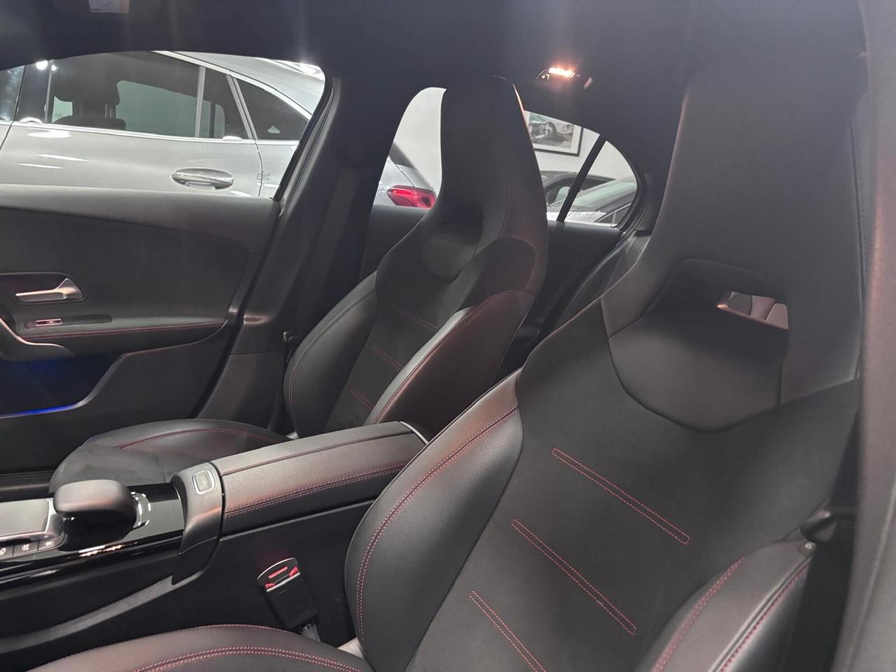 MERCEDES-BENZ A200D PREMIUM AMG NIGHT-NAVI-LED