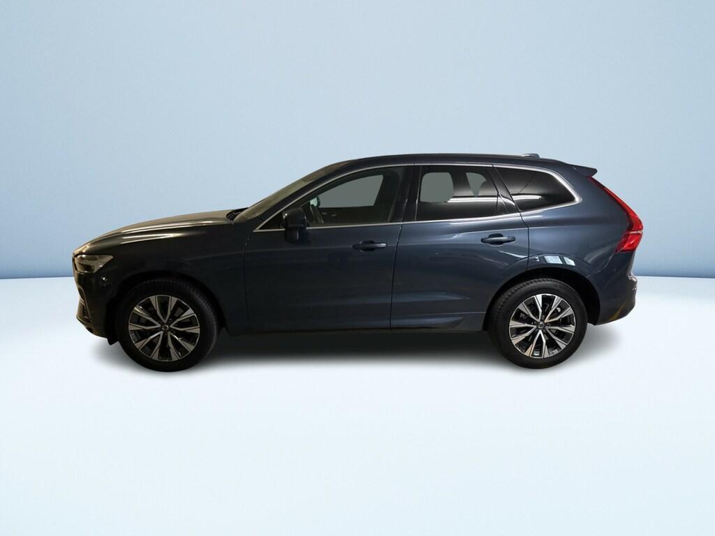 Volvo XC60 2.0 B4 Momentum Pro AWD Auto