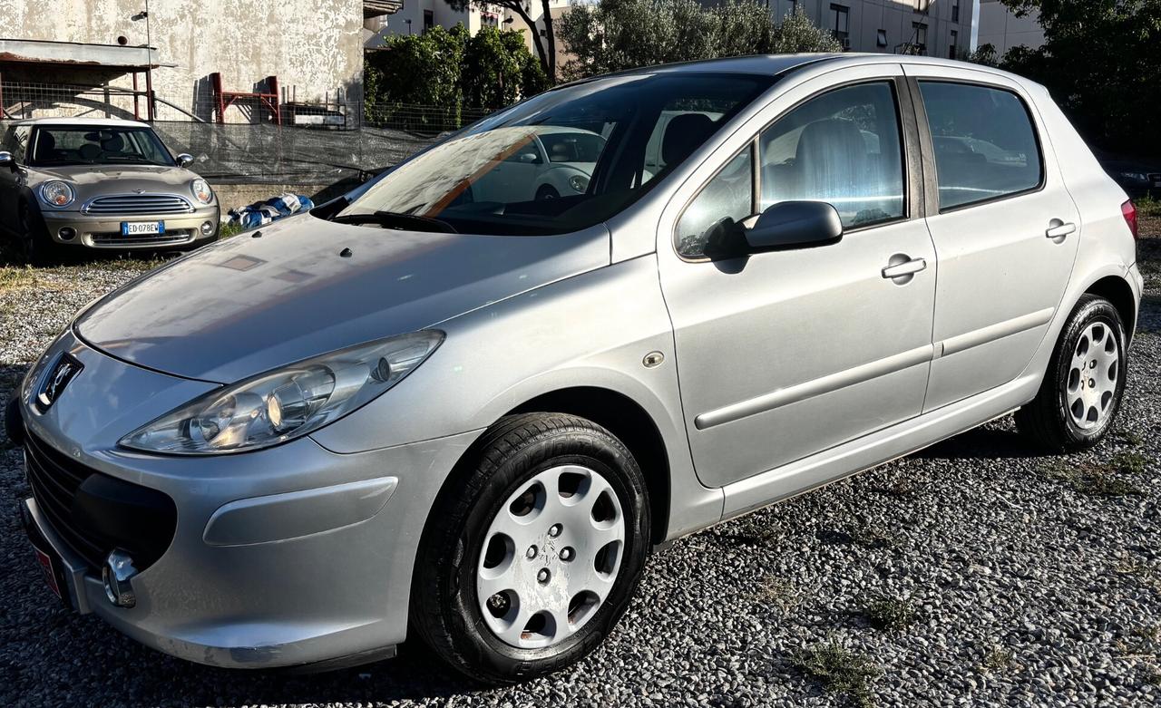 Peugeot 307 1.6 16V HDi 90CV 5p. XT