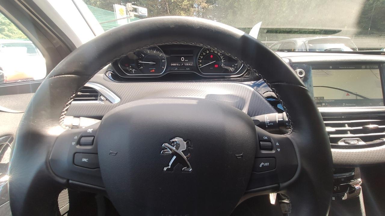 Peugeot 208 PureTech 110 cv Allure