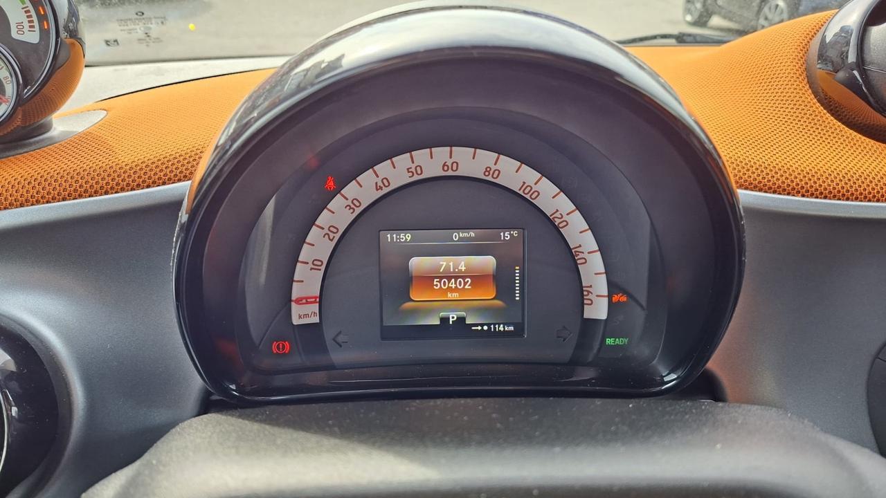 Smart fortwo EQ Prime iva esposta