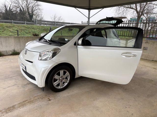 TOYOTA iQ 1.0 CVT Lounge AUTOMATICA OK NEOPATENTATI