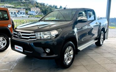 Toyota Hilux 2.4 D-4D 150cv DoubleCab Lounge