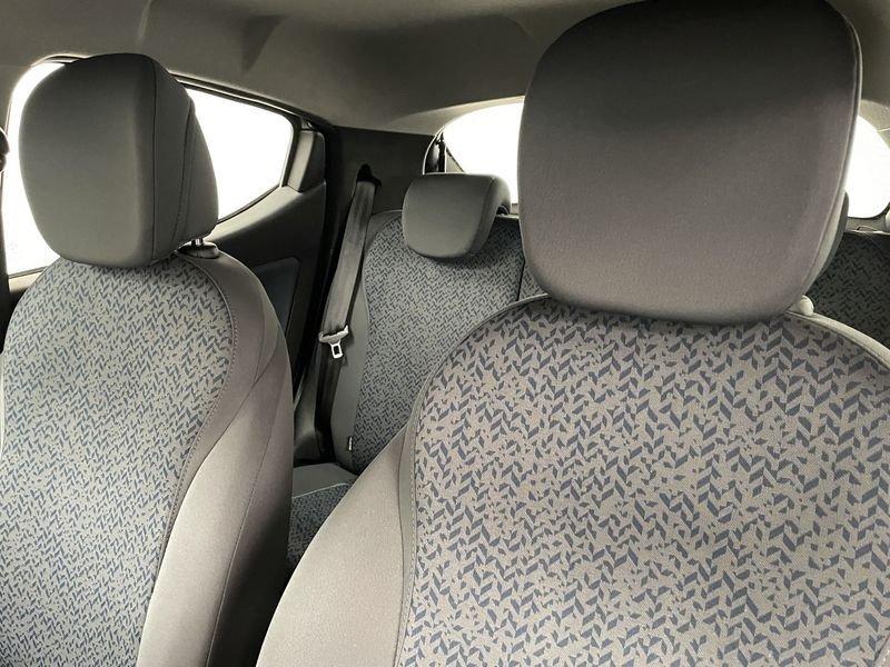 Lancia Ypsilon 1.0 FireFly 5 porte S&S Hybrid Platino