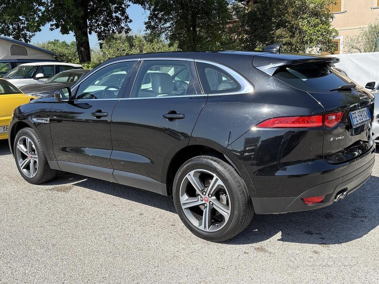 JAGUAR F PACE FULL OPTIONAL GARANZIA 24 MESI