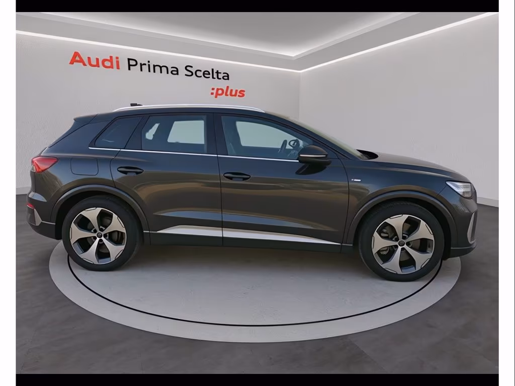 AUDI Q4 e-tron custom edition 204cv del 2026