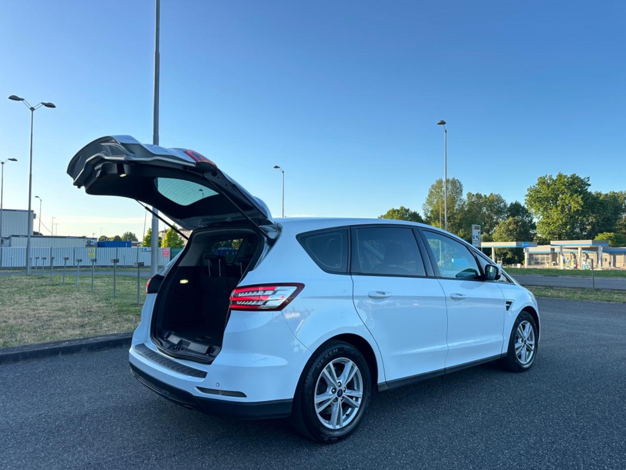 Ford S-Max 2.0 TDCi 150CV S&S Powershift 7p.ti Titanium Business