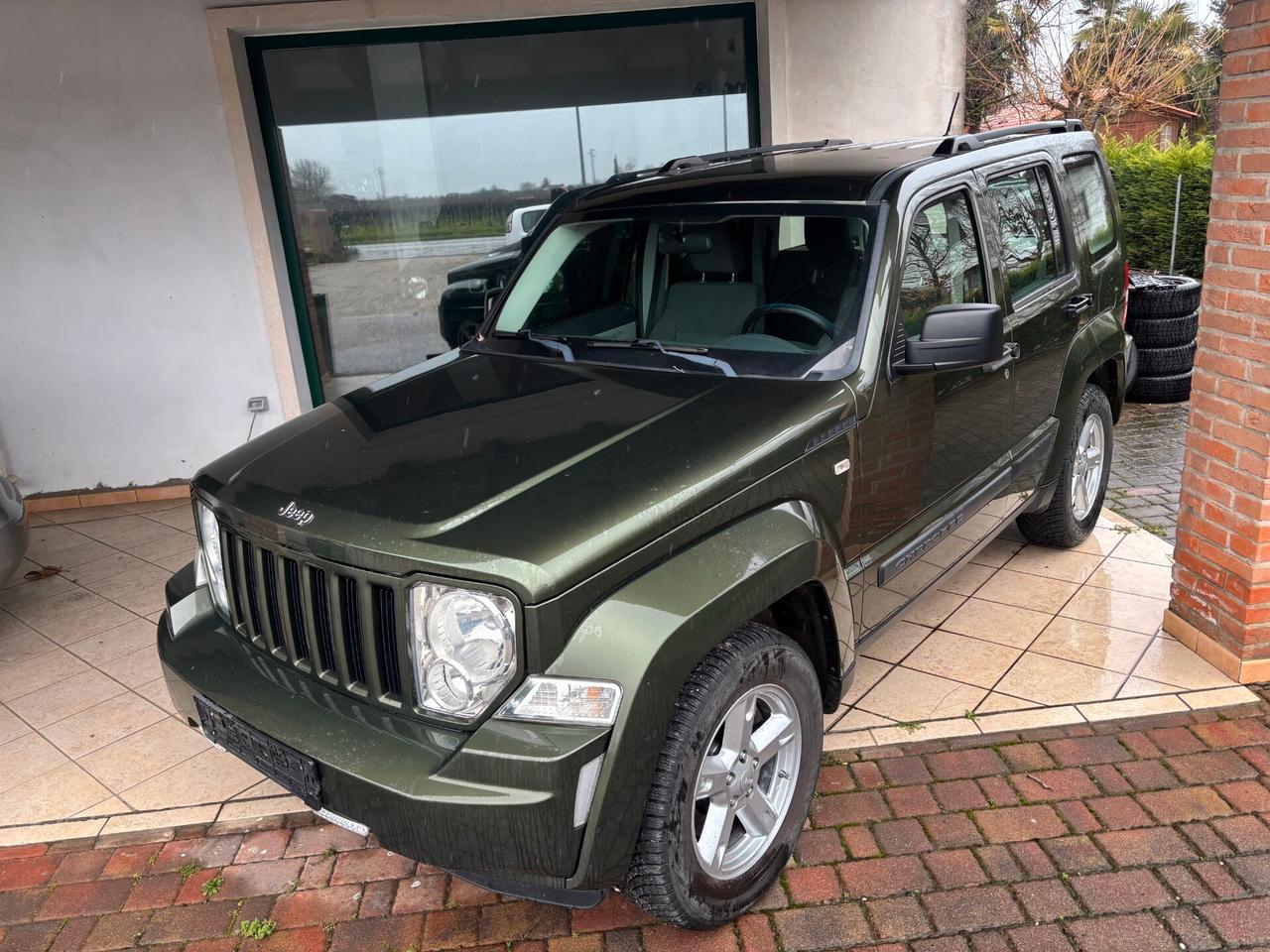 Jeep Cherokee 2.8 CRD DPF Sport
