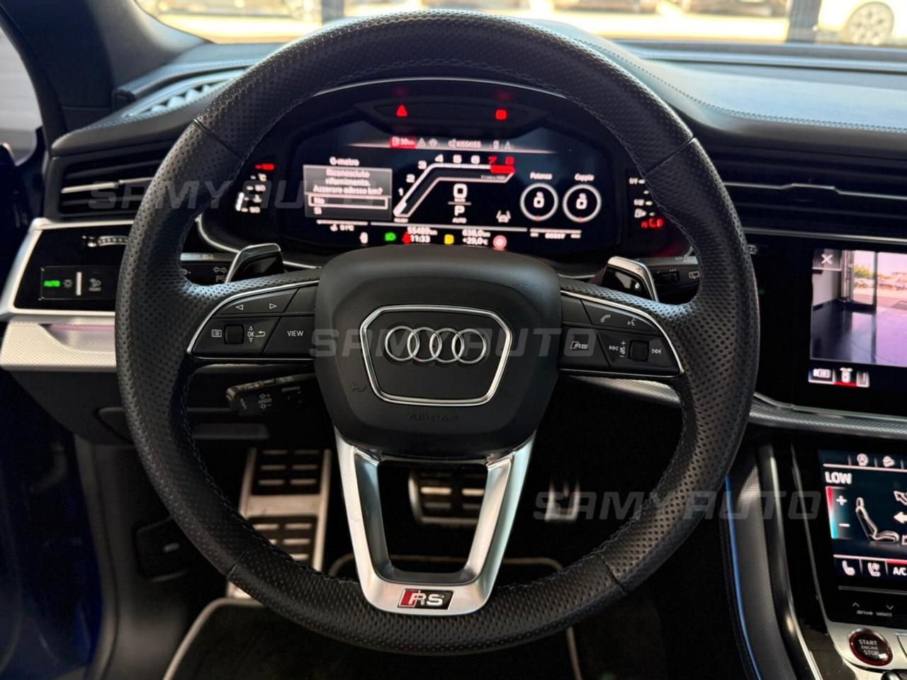 Audi Q8 RS TFSI V8 quattro tiptronic