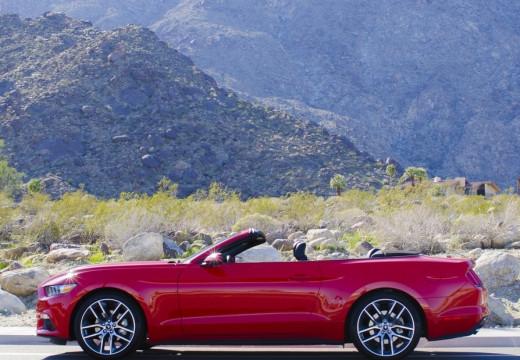 FORD Mustang VI 2015 Convertible - Mustang Convertible 2.3 ecoboo