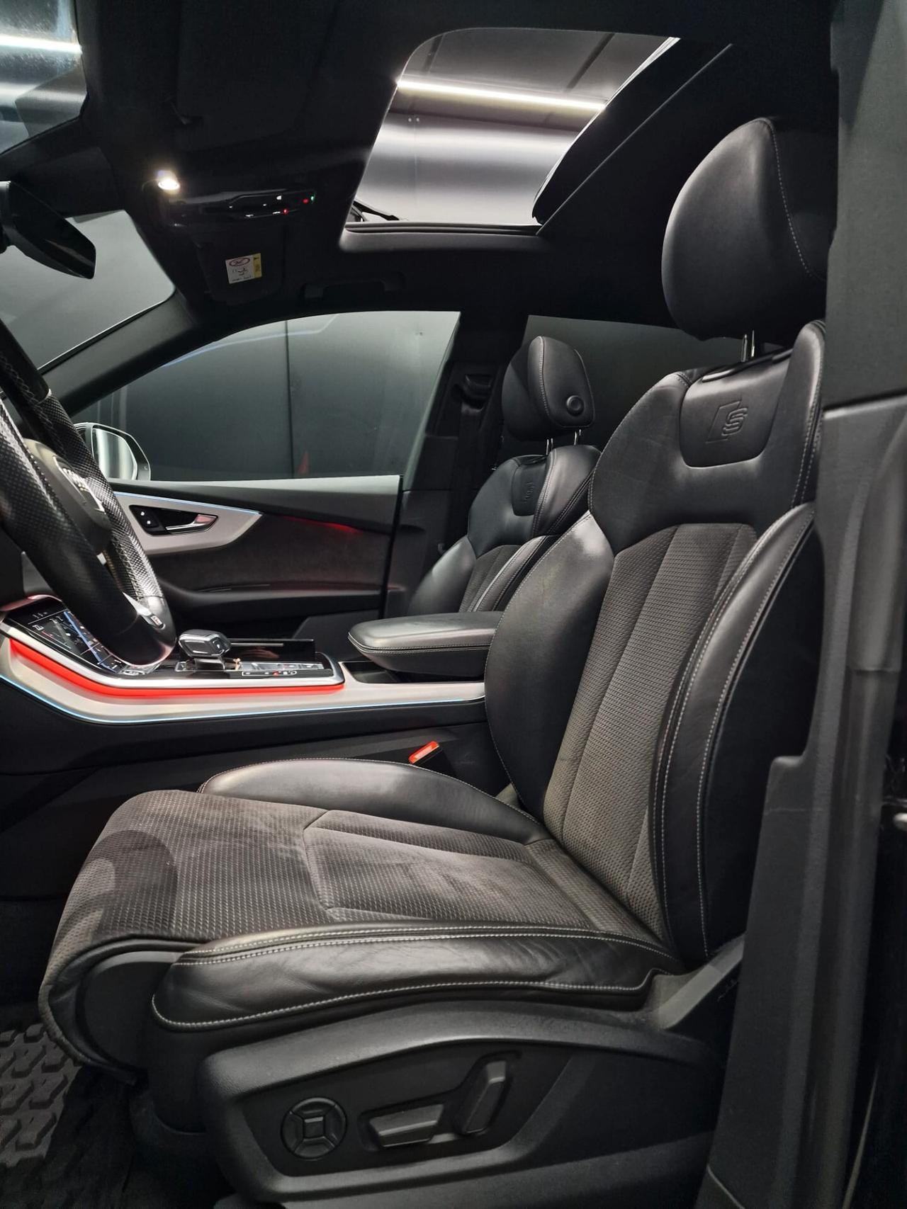Audi Q8 TDI 286CV quattro tiptronic 3.0