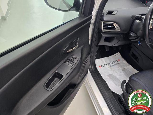 LANCIA Ypsilon 1.2 69 CV 5 porte Gold