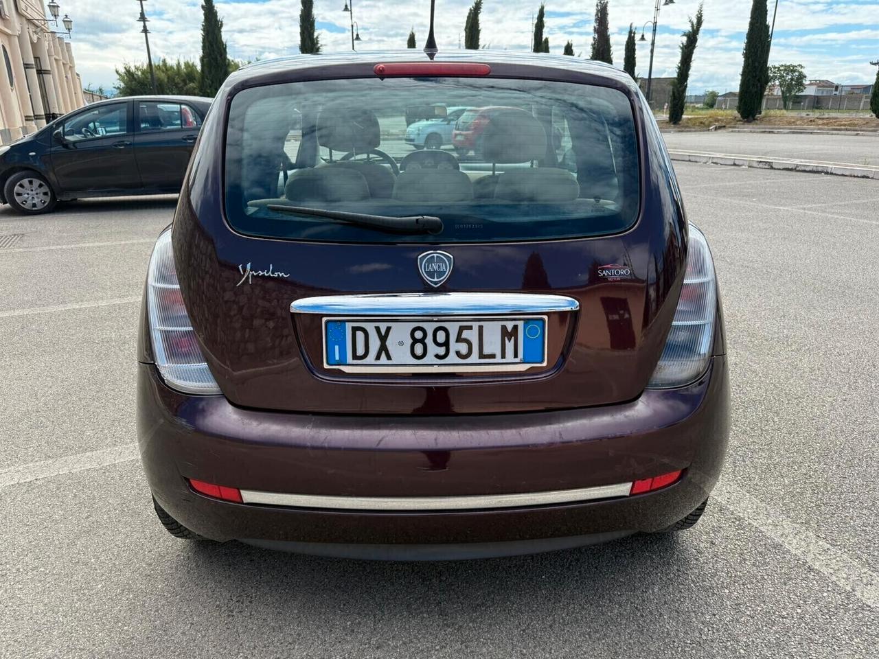 Lancia Ypsilon 1.4 Oro Ecochic GPL