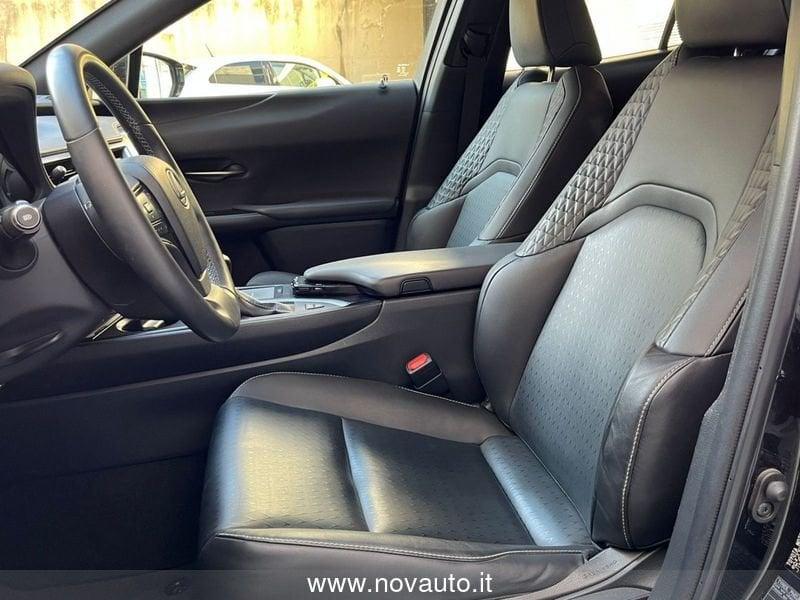 Lexus UX UX Hybrid 4WD Midnight