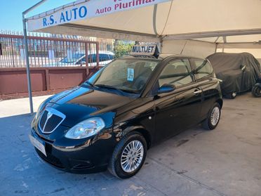 Lancia Ypsilon 1.3 MJT 75 CV full 06