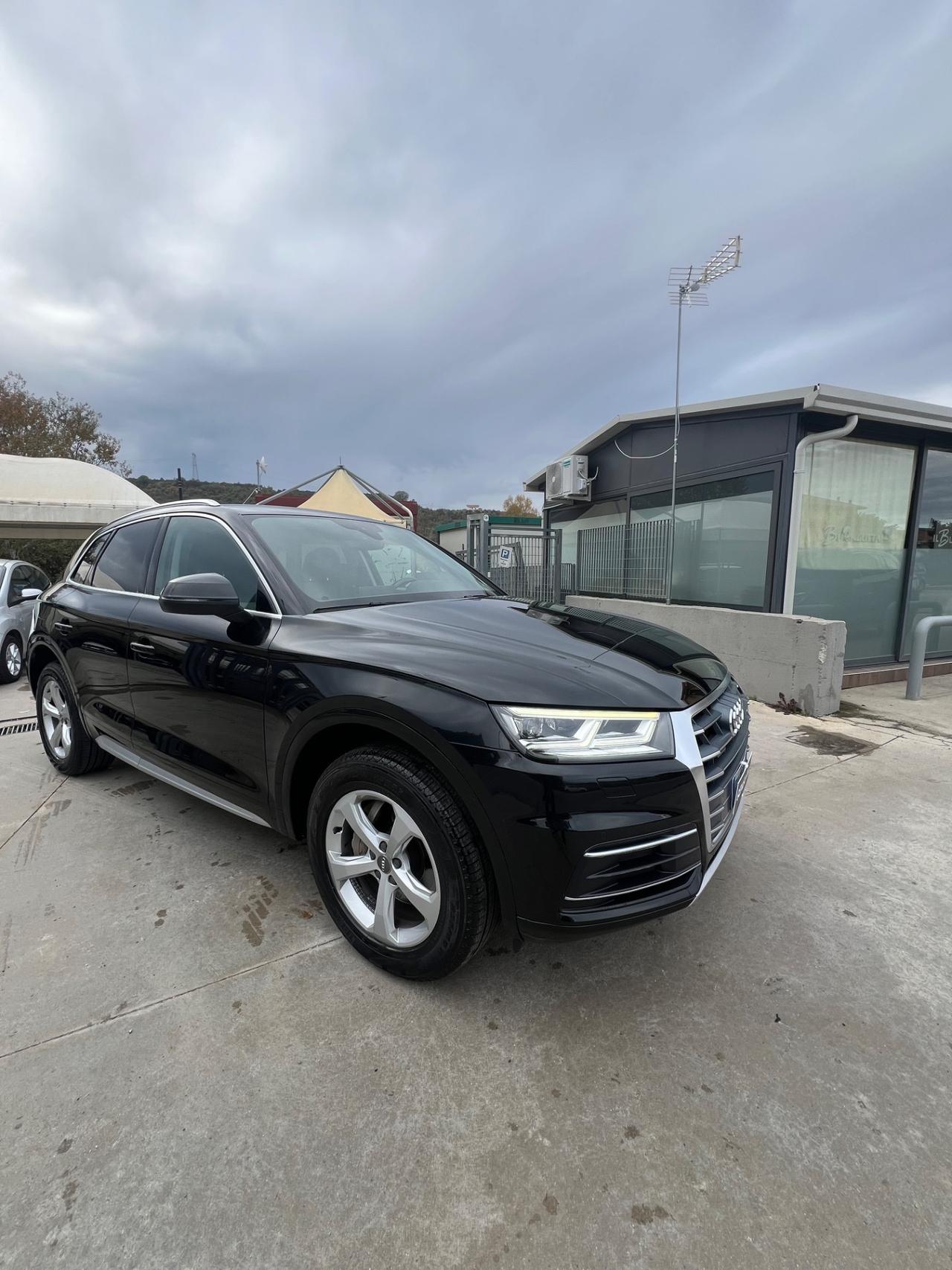 Audi Q5 2.0 TDI quattro S tronic Business Sport