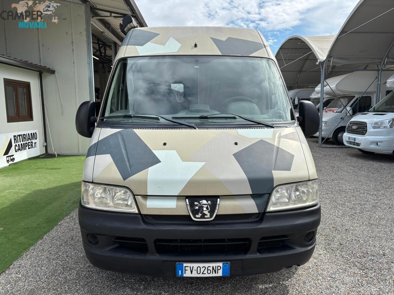 Peugeot 244 L - FURGONATO COMPATTO CON DINETTE A FERRO DI CAVALLO