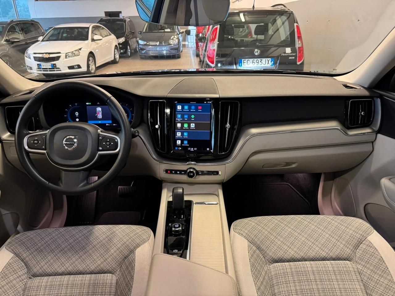 Volvo XC 60 XC60 B4 (d) AWD automatico Ultimate Dark