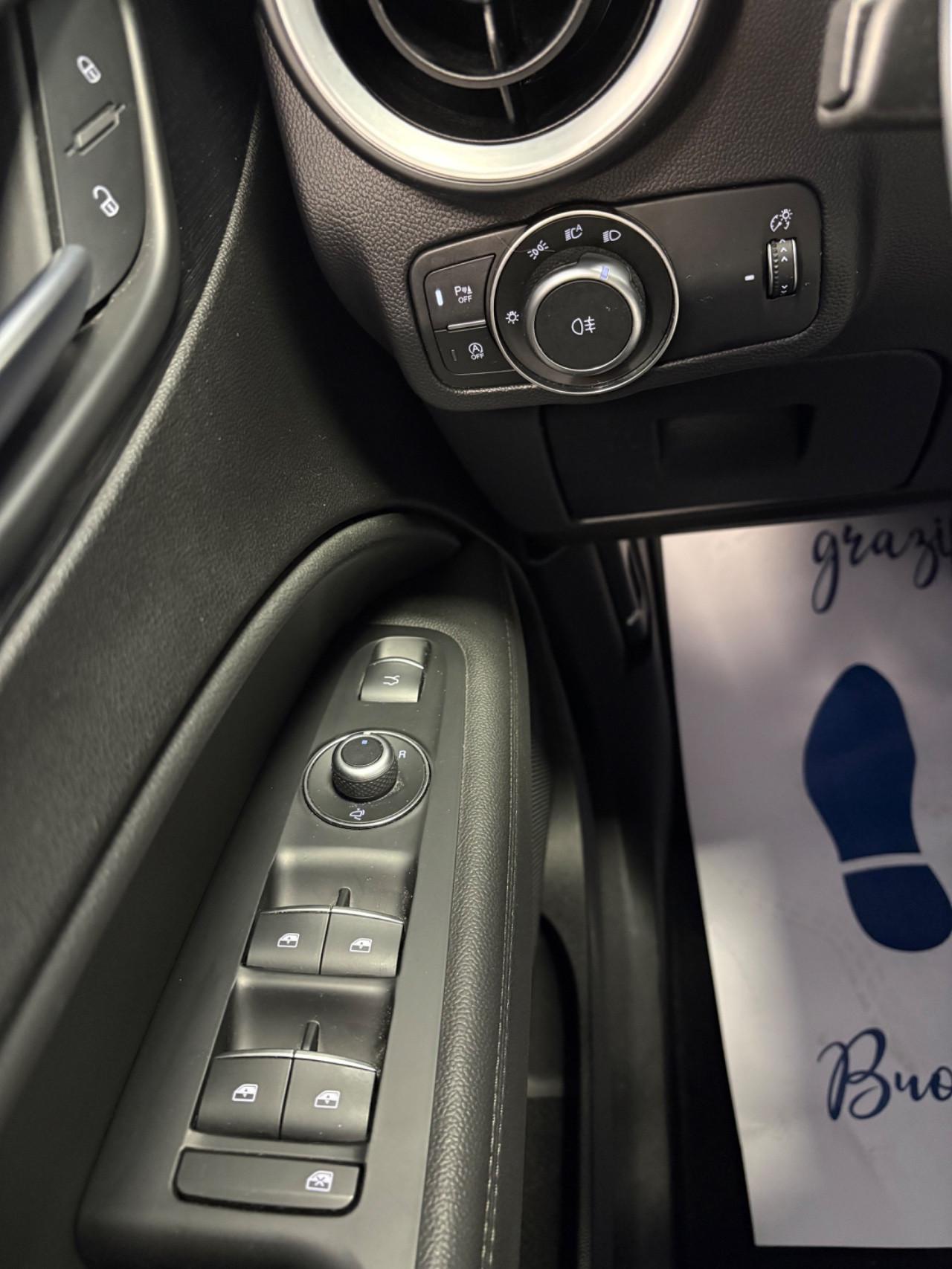 Alfa Romeo Stelvio 2.2 t Business rwd 160cv auto
