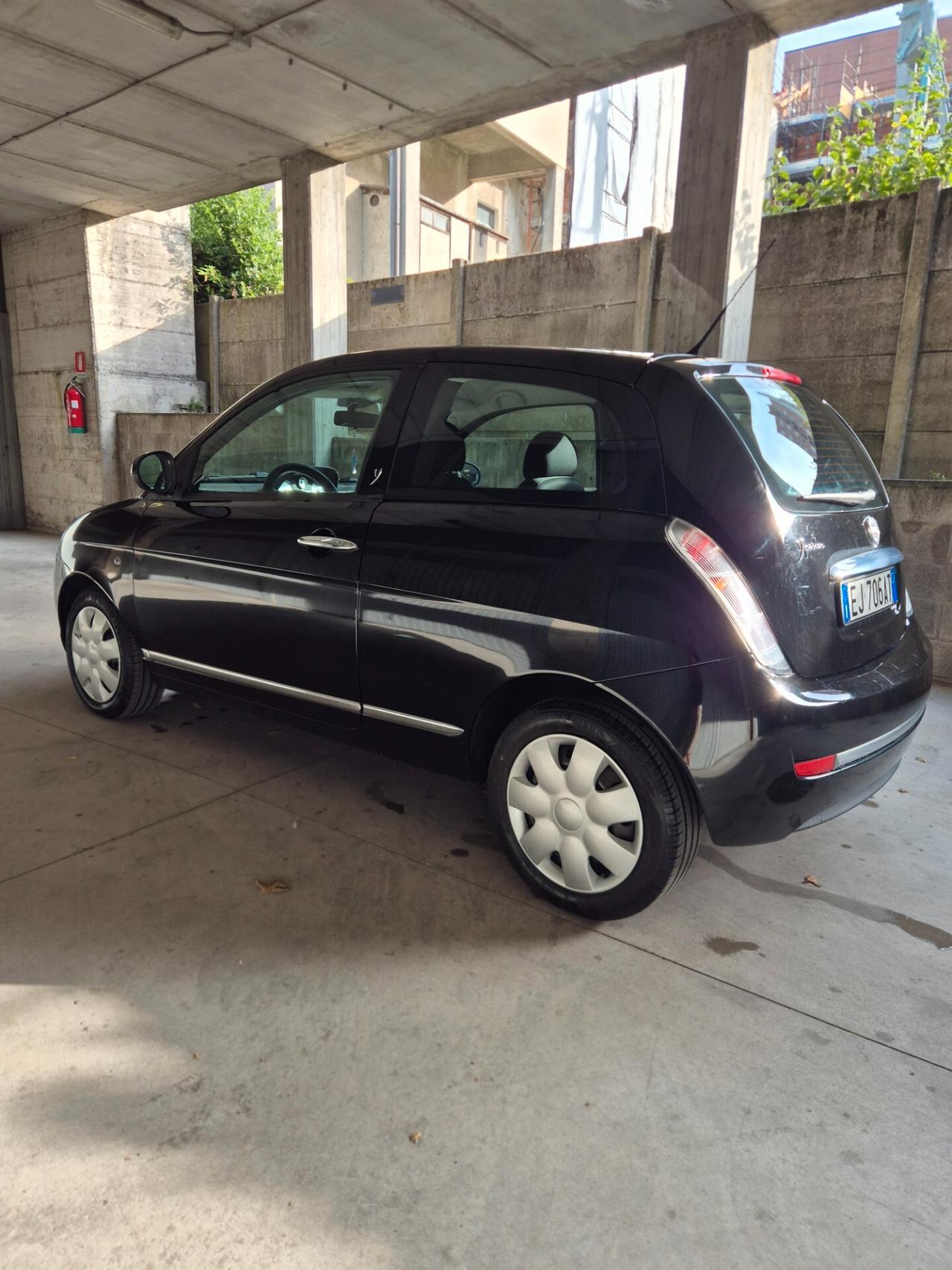 LANCIA YPSILO PLATINUM EURO 5 BENZINA