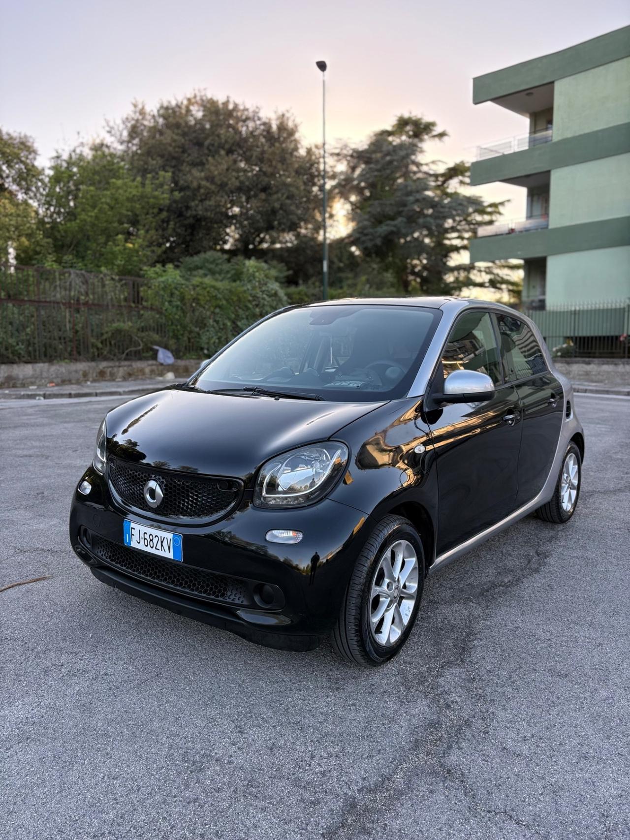 Smart ForFour AUTOMATICA 1.0 Benzina 70cv