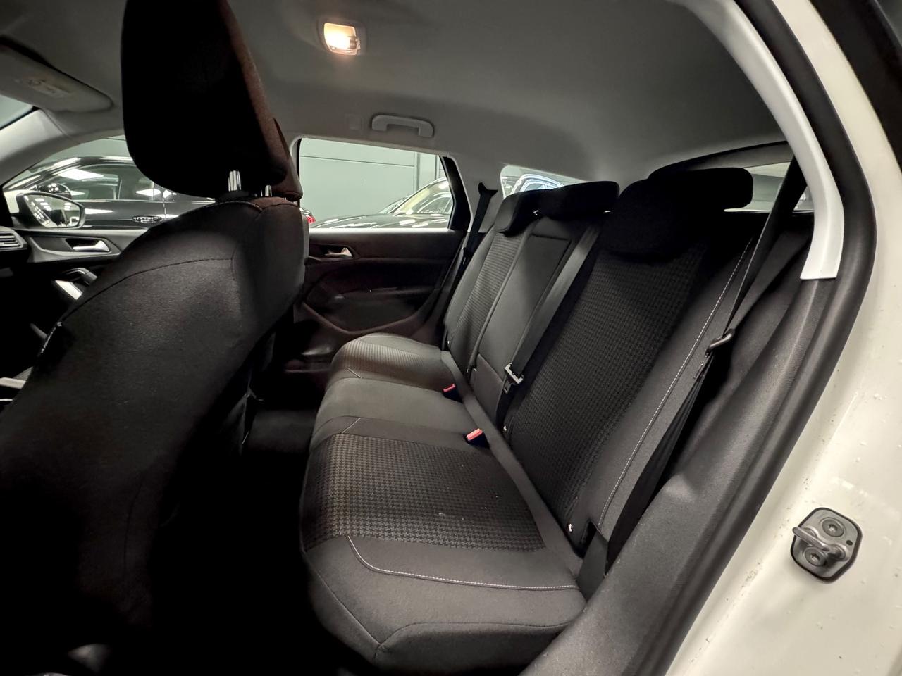 Peugeot 308 BlueHDi 100 S&S SW Business