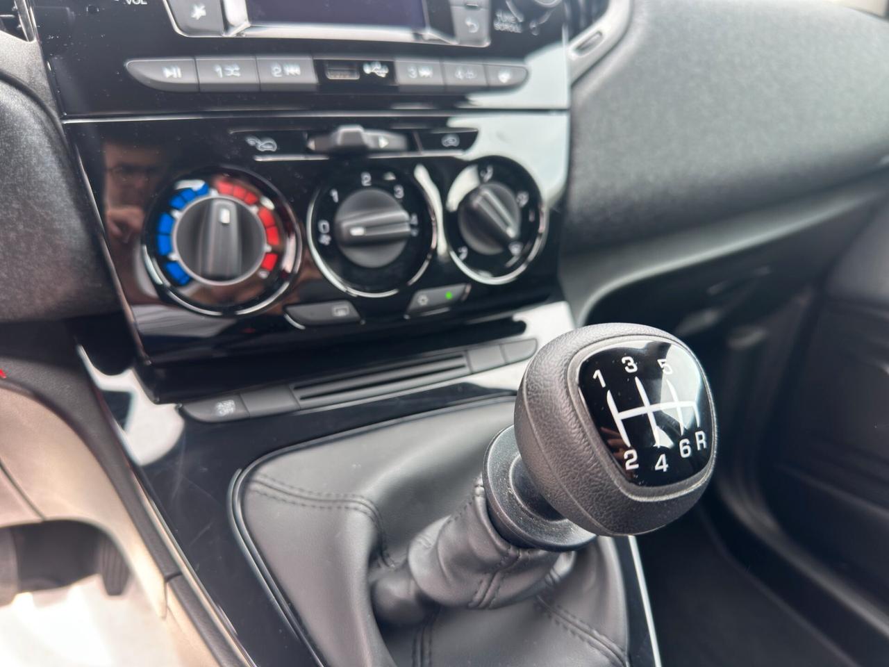 Lancia Ypsilon 1.0 FireFly 5 porte S&S Hybrid Ecochic Silver