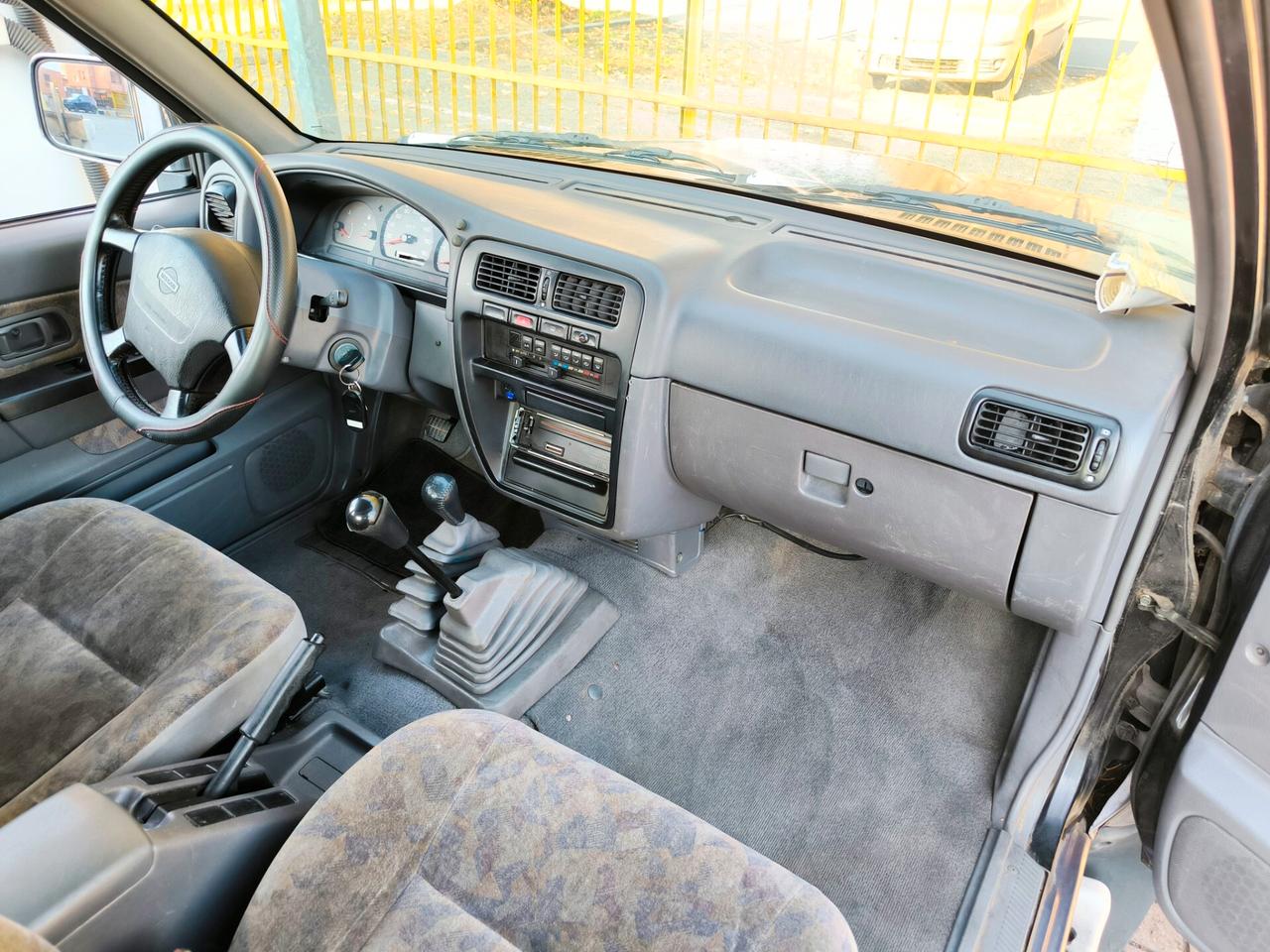 Nissan Pick Up 2.5 TD 4 porte Double Cab Navara