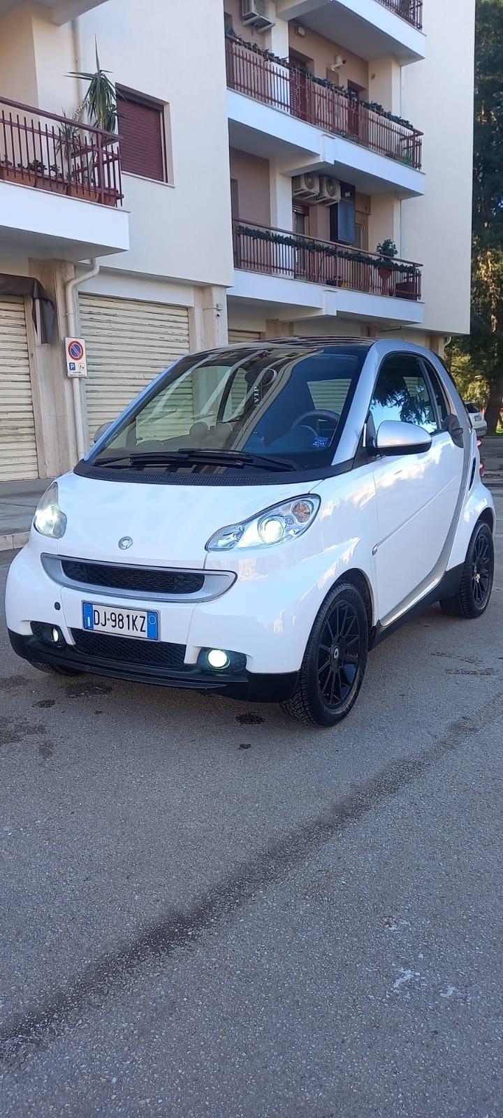 Smart ForTwo 1000 85 cavalli bicolore con tetto panoramico