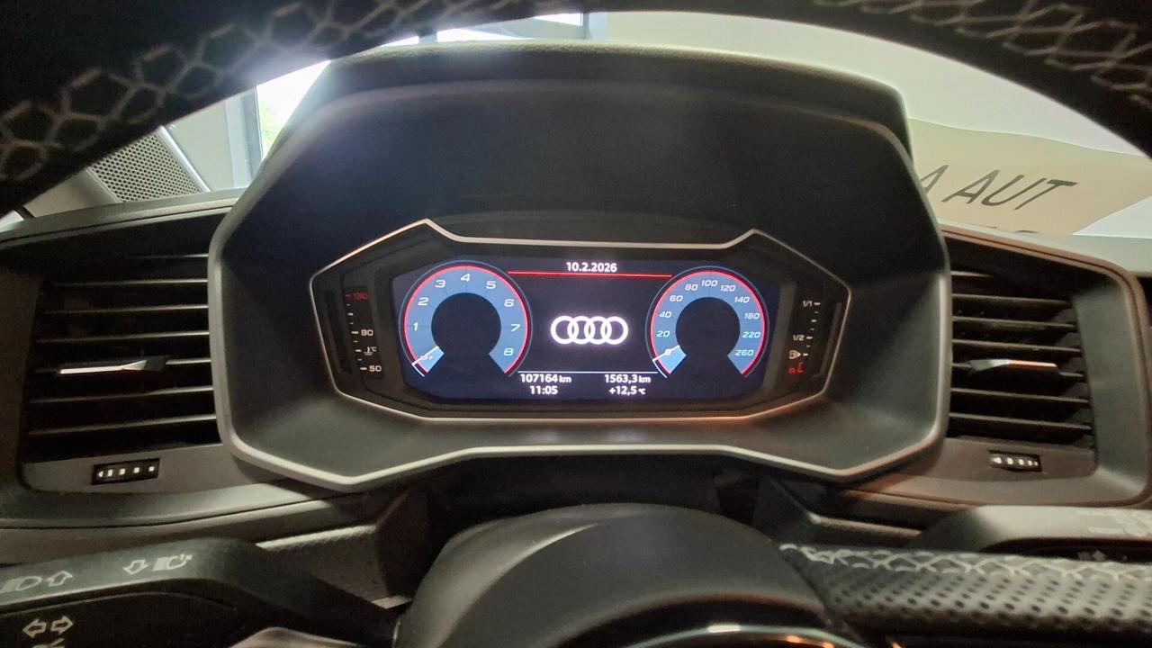 Audi A1 SPB 40 TFSI S tronic line edition