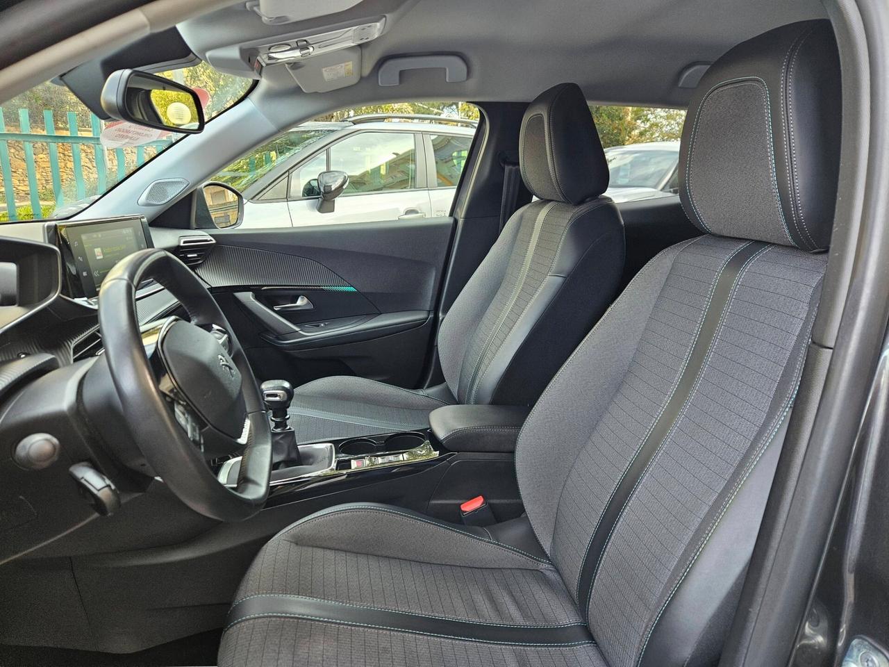 Peugeot 2008 BlueHDi 110 S&S Allure Pack