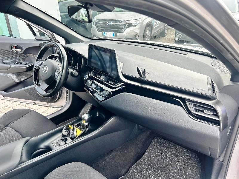Toyota C-HR 1.8 Hybrid E-CVT Active
