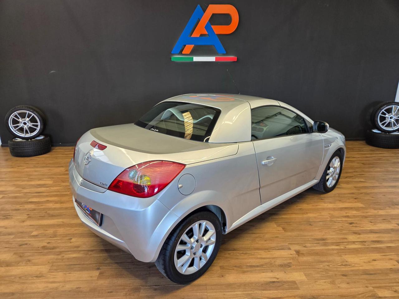 Opel Tigra TwinTop Tigra Twintop 1.3 cdti Enjoy