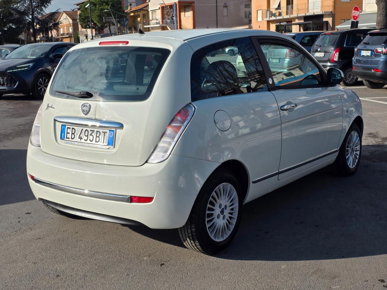Lancia Ypsilon 1.4 Platino Ecochic GPL