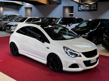 Opel Corsa 1.6 T 192CV 3 porte OPC