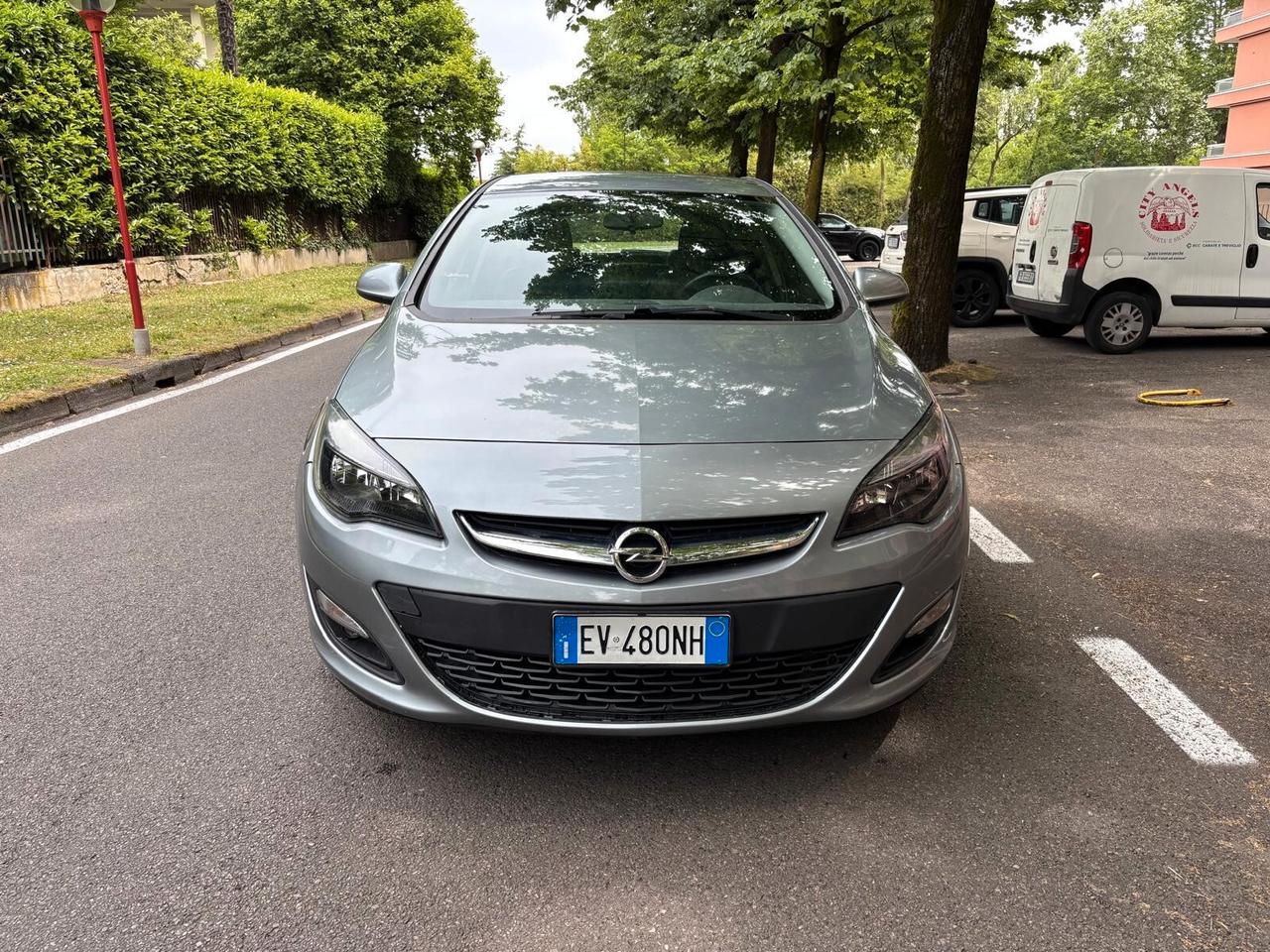 Opel Astra 1.7 CDTI 110CV 5 porte Cosmo disel