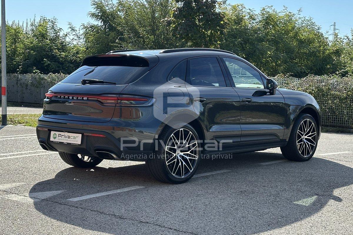 PORSCHE Macan 2.0