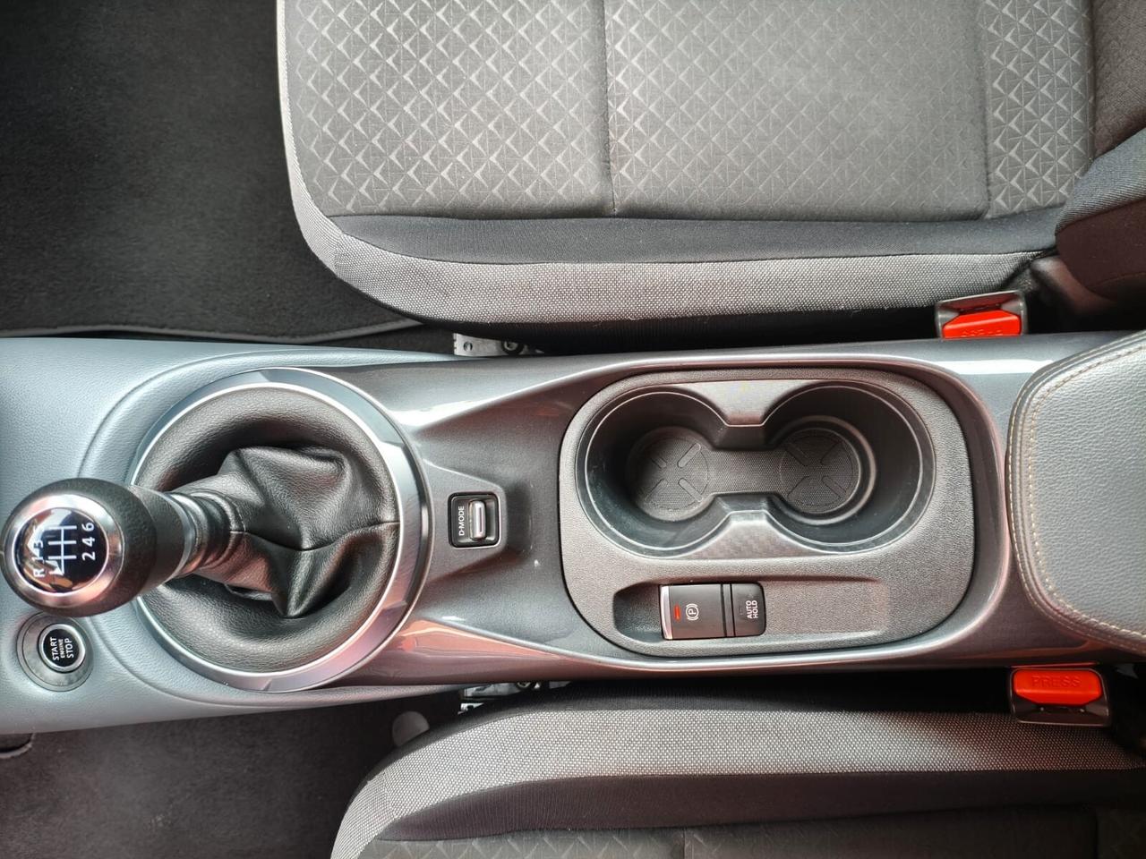 Nissan Juke 1.0 DIG-T 114 CV N-Connecta