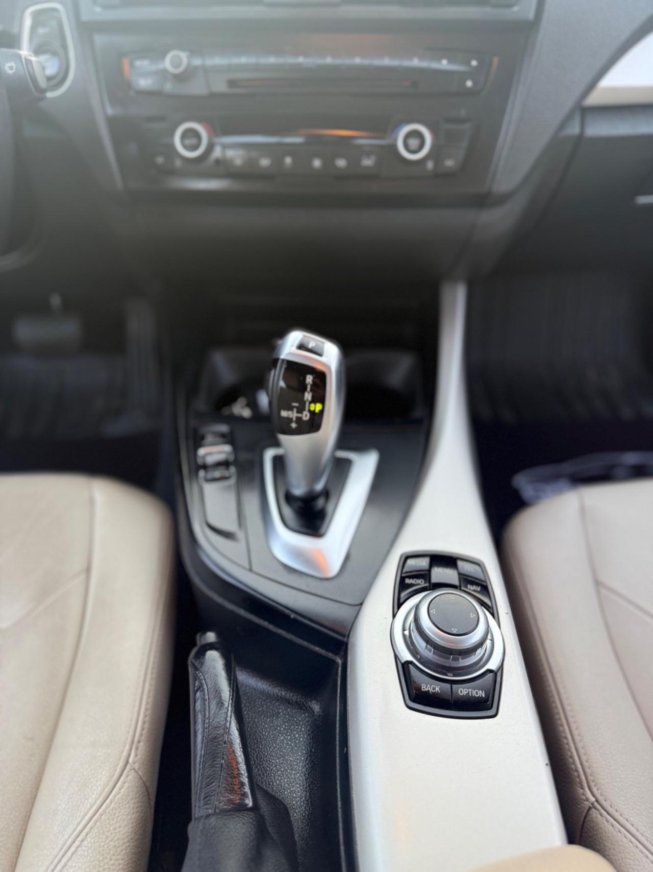 Bmw F20 118D 2015 AUTOMATICA NEOPATENTATI SPORT LINE