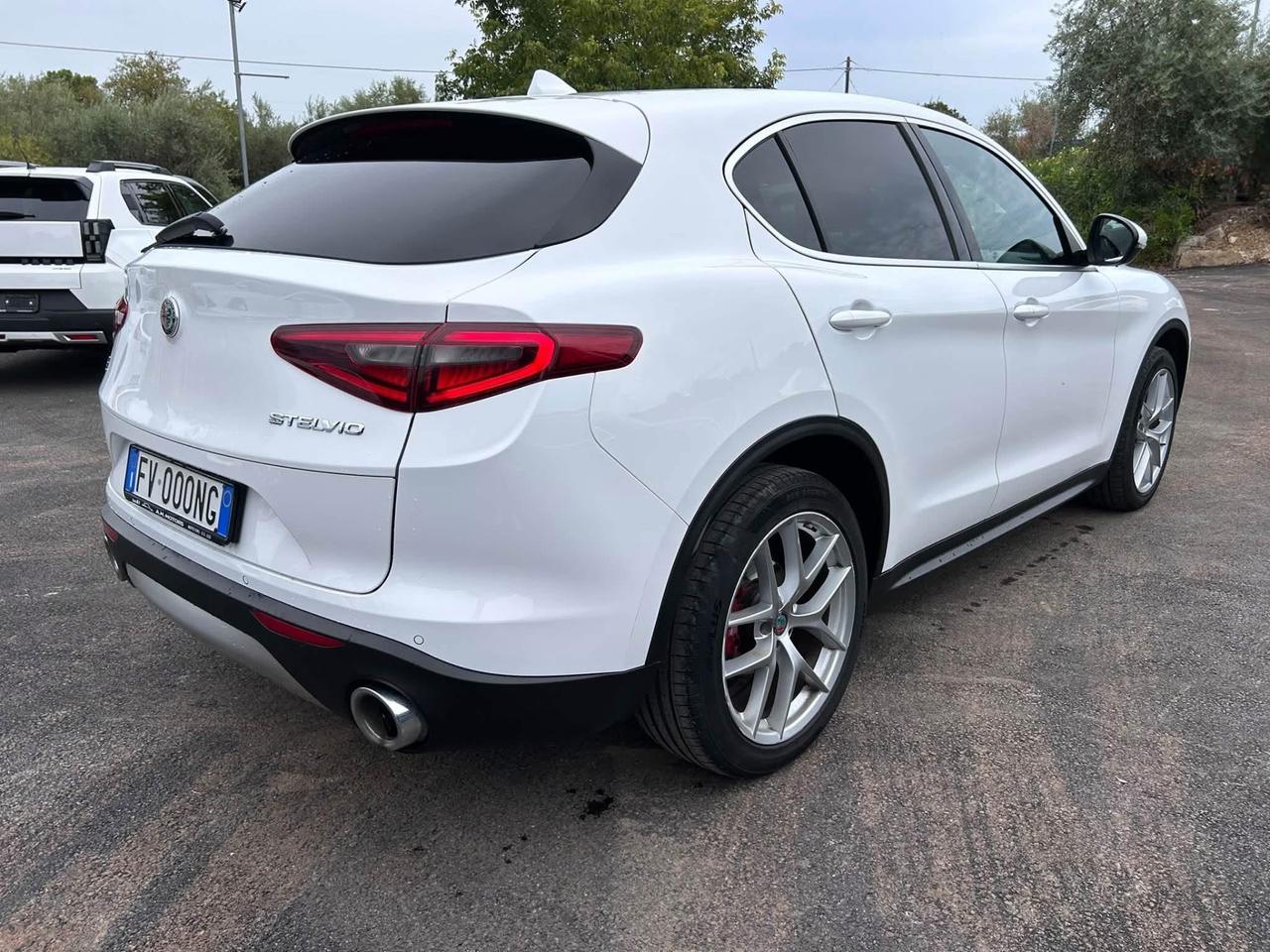 Alfa Romeo Stelvio 2.2 Turbodiesel 210 CV AT8 Q4 Executive