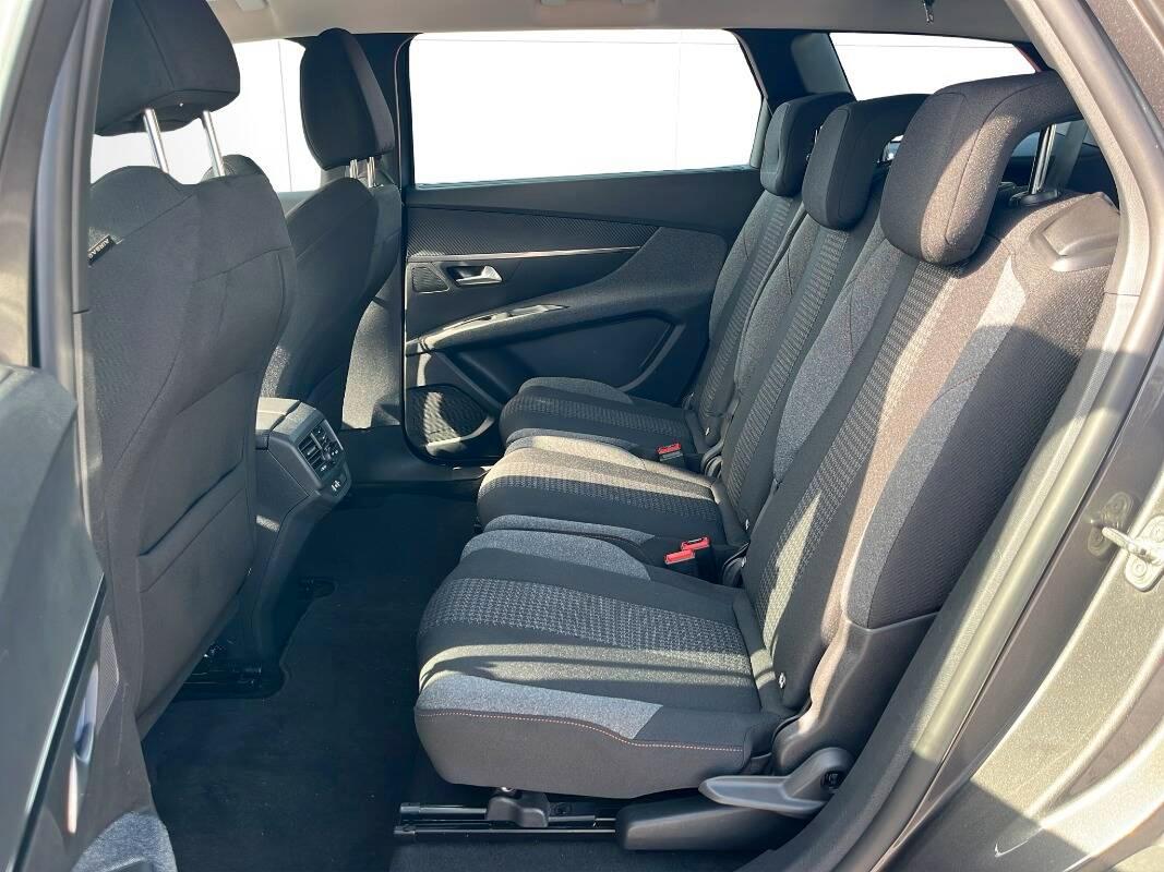 Peugeot 5008 1.5 bluehdi Business s&s 130cv eat8 - 7 POSTI