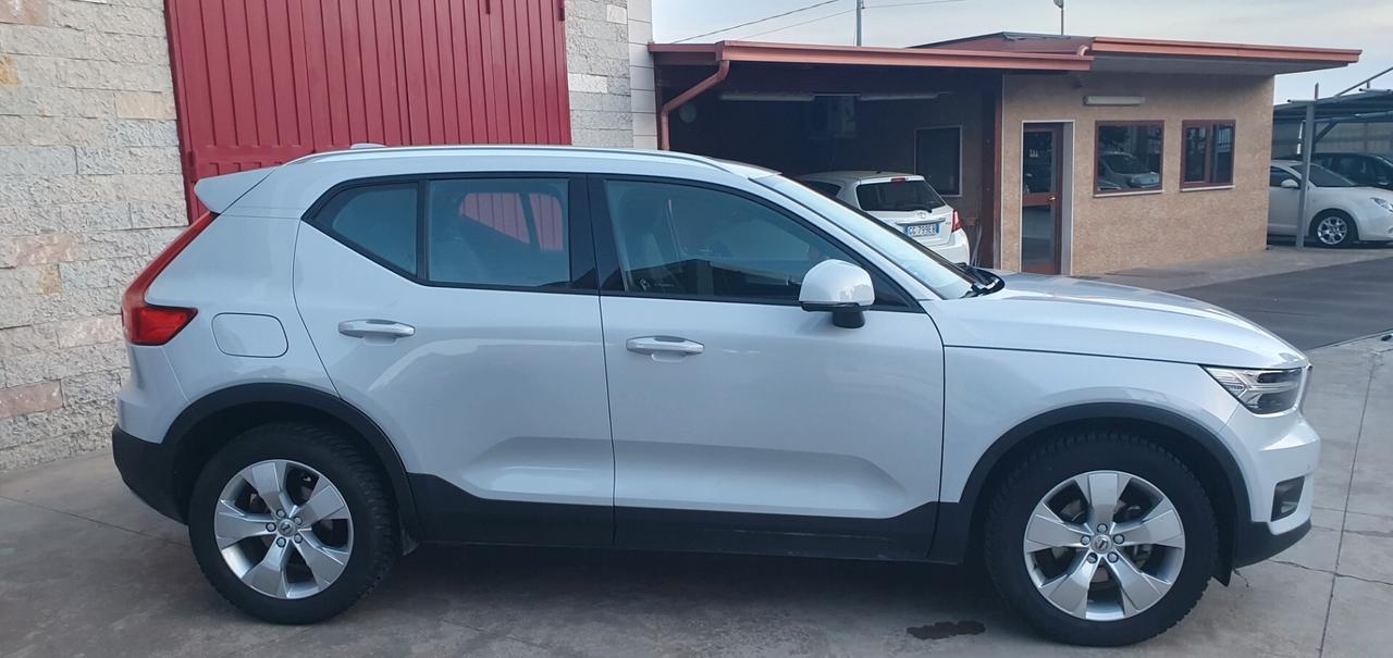 Volvo XC40 D3 R-design