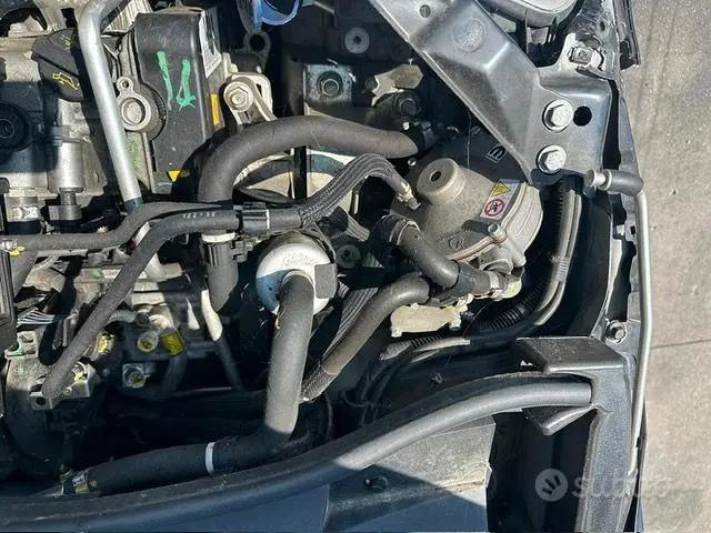 AUTO SINISTRATA